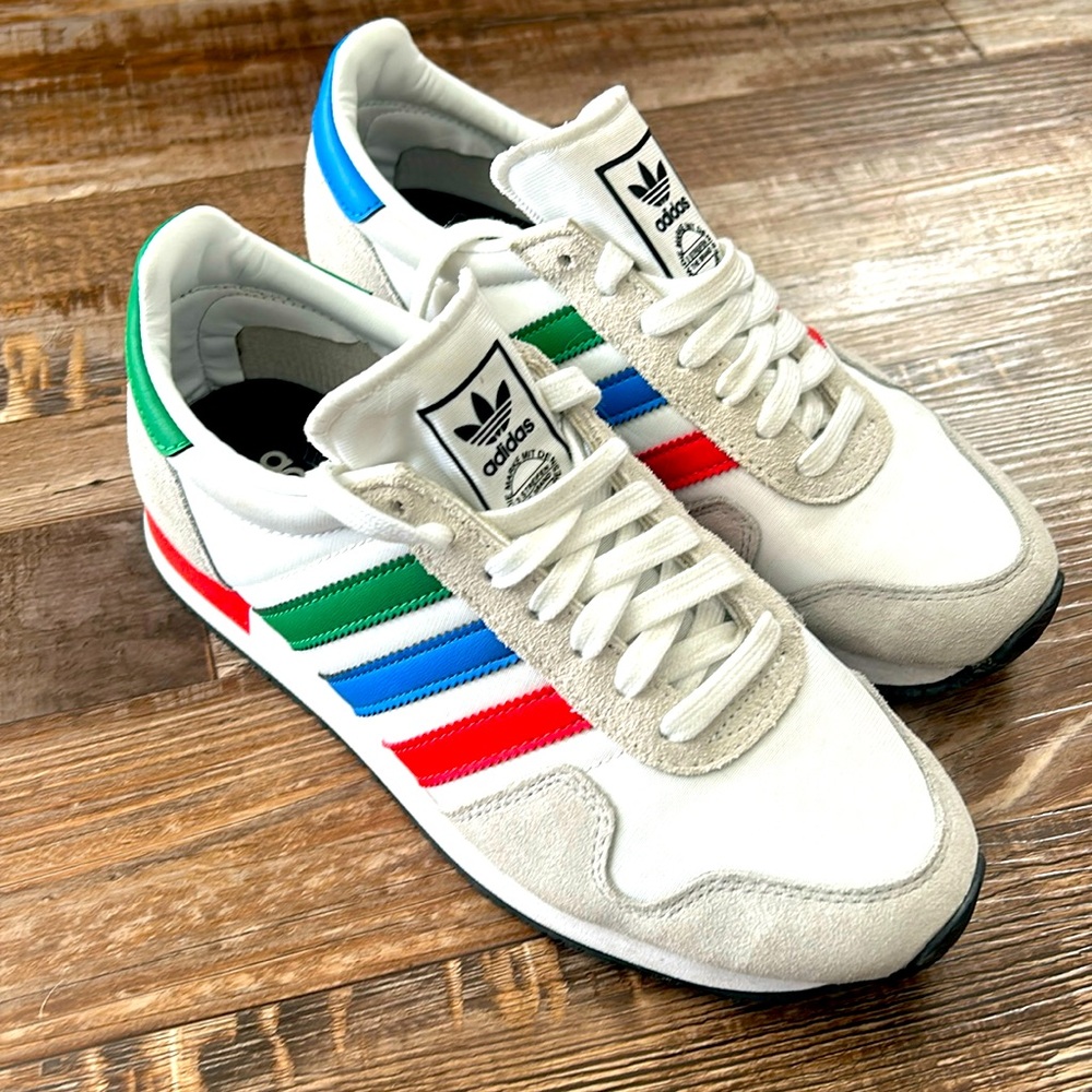 Adidas USA 84 México shoes